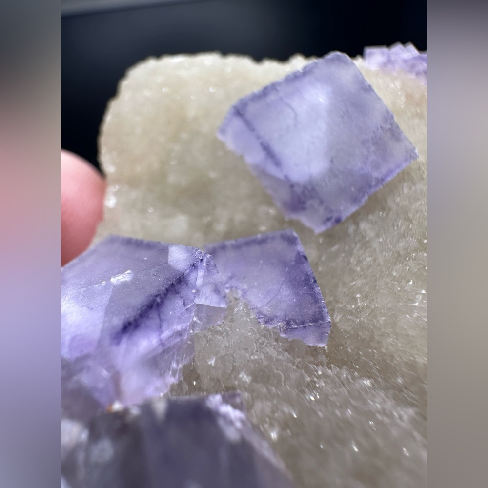 QR code fluorite - Picture 8 of 11